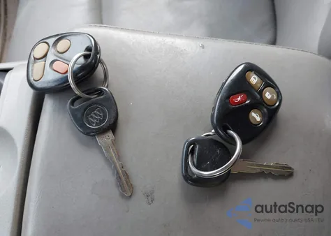 2001 Buick Lesabre Limited z USA, uszkodzony, nr VIN 1G4HR54K31U242921